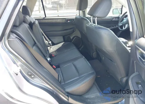 2017 Subaru Outback 3.6R Limited z USA, uszkodzony, nr VIN 4S4BSENC9H3336237